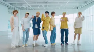 BTS V, Jungkook, Jimin And Others Channelise Their Inner Akshay Kumar From Hera Pheri Dancing To ‘O Meri Zohrajabeen’ | Viral Video